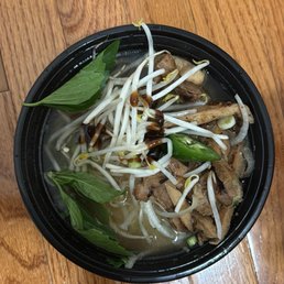Hanoi Chicken Pho (Beef Broth)