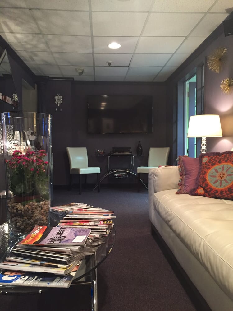 SALON 939 Updated September 2024 939 Burke St, Winston Salem, North