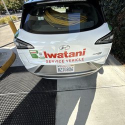 Iwatani Hydrogen Fuel Station - Iwatani service vehicle