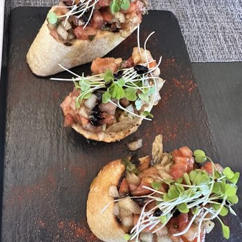 Mankas Grill - Bruchetta! - American Near Me - Fairfield, California