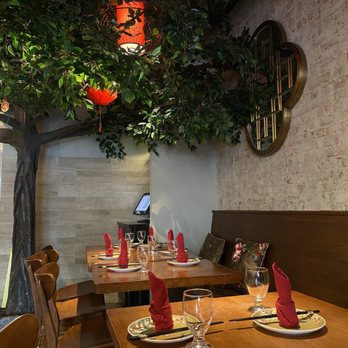 Han Palace Barracks Row - Interior - Dim Sum Near Me - Washington, DC, District of Columbia Han Palace Barracks Row - Interior - Dim Sum Near Me - Washington, DC, District of Columbia