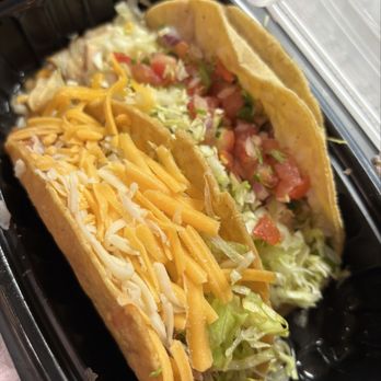 El Pollo Grill - Bonita - Beef and fish taco. Taco Tuesday!!!! - Mexican Near Me - Chula Vista, California