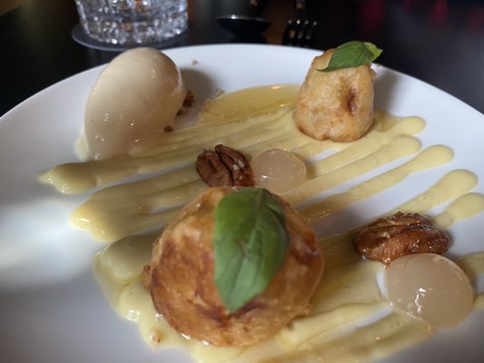 Golden Phoenix - Restaurant by null