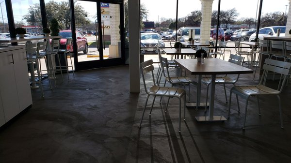 Crisp and Green by null