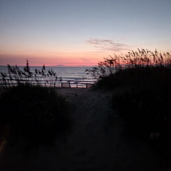 Sea Foam Motel - Beautiful sunrise - Hotels Near Me - Nags Head, North Carolina Sea Foam Motel - Beautiful sunrise - Hotels Near Me - Nags Head, North Carolina