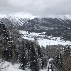 Muottas Muragl Standseilbahn - View from top