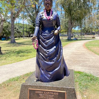 Queen Kapi'olani Statue - Queen Kapiolani Statue - Public Art Near Me - Honolulu, Hawaii