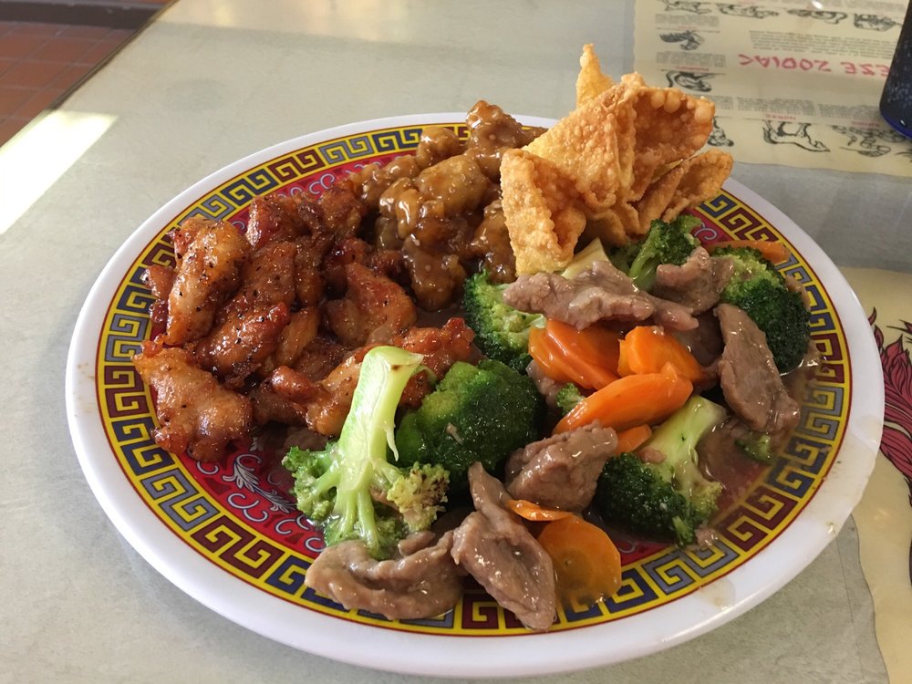 Chinese CHINA PALACE 17 Photos & 28 Reviews 2123 Broadway St