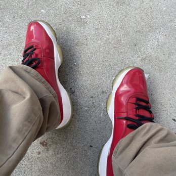 nike uptempo nere foot locker