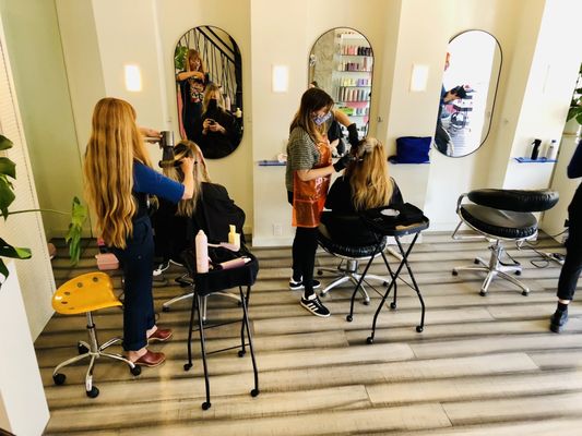 Bangin Hair Salon by null