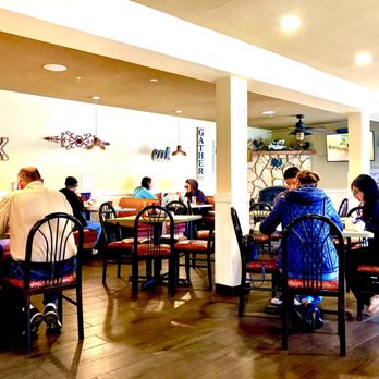Country Kitchen - Dining room - New American Near Me - Big Bear Lake, California Country Kitchen - Dining room - New American Near Me - Big Bear Lake, California