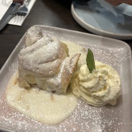 Cinnamon Roll