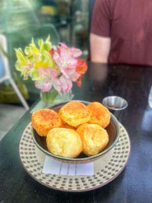 Ubuntu Café by null