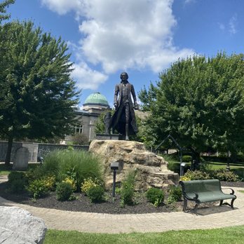 Thomas Jefferson statue - Public Art Near Me - Jeffersonville, Indiana Thomas Jefferson statue - Public Art Near Me - Jeffersonville, Indiana