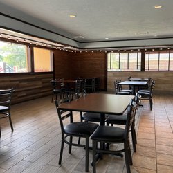 Tasty Wings & Seafood - Diving room