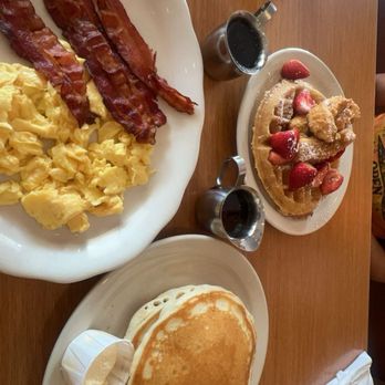 Dot Coffee Shop - American Near Me - Houston, Texas Dot Coffee Shop - American Near Me - Houston, Texas
