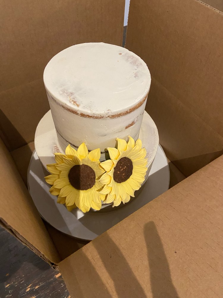 Andrea Howard Cakes Logo