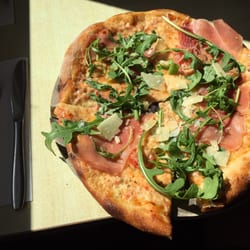 Kaffestugan i Böda - Serrano pizza