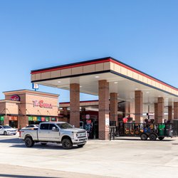 OnCue 138 - OnCue is a convenience store chain offering a selection of beverages, fresh food, fuel and clean restrooms.