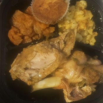 Bronzeville Soul - Turkey wing dinner. Exactly how it came. - Soul Food Near Me - Chicago, Illinois