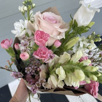 Bloom - I told them I had a budget of $30 and they put together this beautiful bouquet for $26! - Florists Near Me - Pike Road, Alabama Bloom - I told them I had a budget of $30 and they put together this beautiful bouquet for $26! - Florists Near Me - Pike Road, Alabama
