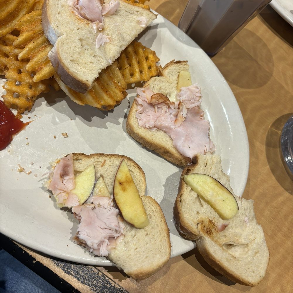Le Peep - The Turkey, apple, and Brie sandwich. Service was great though! - Breakfast & Brunch Near Me - Nashville, Tennessee Le Peep - The Turkey, apple, and Brie sandwich. Service was great though! - Breakfast & Brunch Near Me - Nashville, Tennessee