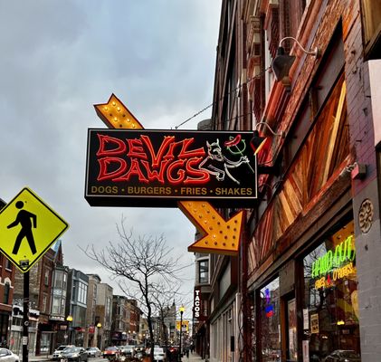 1431 N Milwaukee Ave by null