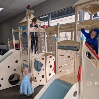 Play/Cafe - children playing in a play area - Coffee & Tea Near Me - Yakima, Washington Play/Cafe - children playing in a play area - Coffee & Tea Near Me - Yakima, Washington
