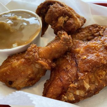 Kukuruku crispy chicken - This place is like an Asian Jack Pirtles, except your chances of getting shot are reduced by at least 95%.  Damn chicken is good! - Desserts Near Me - Lakeland, Tennessee