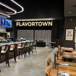Guy Fieri's Tunica Kitchen + Bar - Part of bar area