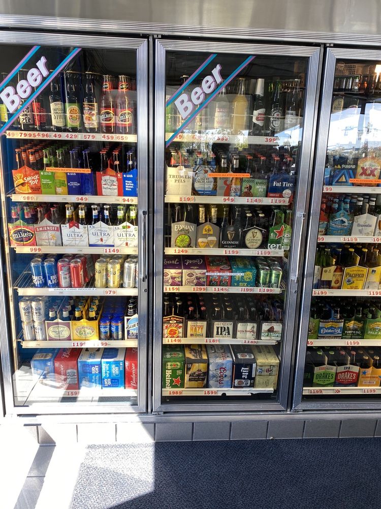 EMERY BAY 76 11 Photos & 17 Reviews 1700 Powell St, Emeryville