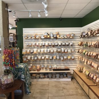 Lin's Hawaiian Snacks - lei & gift baskets - Bubble Tea Near Me - Honolulu, Hawaii Lin's Hawaiian Snacks - lei & gift baskets - Bubble Tea Near Me - Honolulu, Hawaii