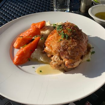 AV - Roasted Chicken with mashed potato and carrots - Bars Near Me - Scranton, Pennsylvania