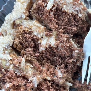 Che'yla's Southern Cuisine - German chocolate cake - Soul Food Near Me - Fairfield, California Che'yla's Southern Cuisine - German chocolate cake - Soul Food Near Me - Fairfield, California