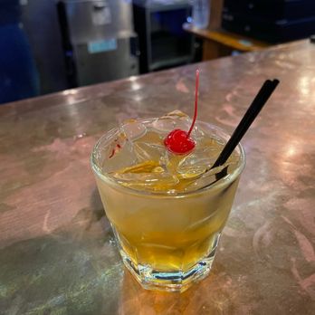 Marathon Taverna - Amaretto sour - Sports Bars Near Me - Portland, Oregon Marathon Taverna - Amaretto sour - Sports Bars Near Me - Portland, Oregon