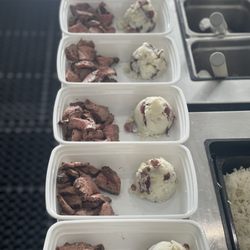 Fit Mealz Meal Prep - Meals being built