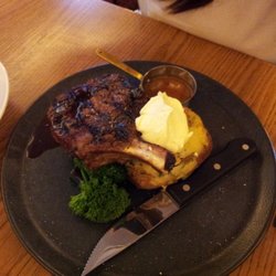 The Orchard Tavern - Steak and Veg.