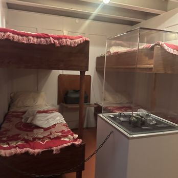 Titanic - Third class passenger sleep area - Museums Near Me - Las Vegas, Nevada