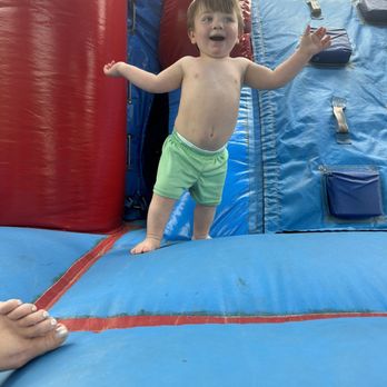 207 Bounce - It has easy access for even the little guys to play! - Bounce House Rentals Near Me 207 Bounce - It has easy access for even the little guys to play! - Bounce House Rentals Near Me