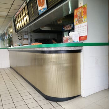 Hunan Wok - the counter of a restaurant - Chinese Near Me - Middlesex, New Jersey