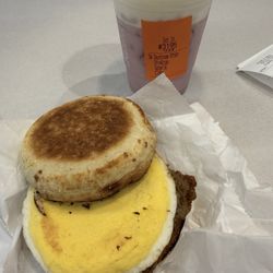Dunkin' - Turkey sausage and egg no cheese muffin sandwich