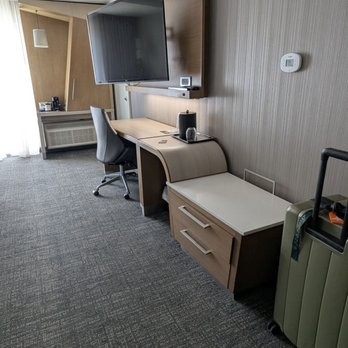 Courtyard by Marriott Toledo West - They have a desk, a nice setup to put your suitcase and the refrigerator and microwave. - Hotels Near Me - Toledo, Ohio Courtyard by Marriott Toledo West - They have a desk, a nice setup to put your suitcase and the refrigerator and microwave. - Hotels Near Me - Toledo, Ohio
