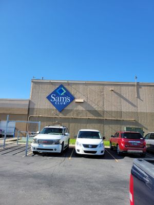 Sam's Club by null
