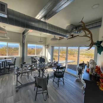 Blue Cow Guest Farm - Main dining - Hotels Near Me - Cornville, Arizona Blue Cow Guest Farm - Main dining - Hotels Near Me - Cornville, Arizona