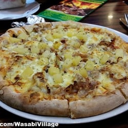 Urfaman-Gala - Pizza mit Dönerfleisch und Ananas