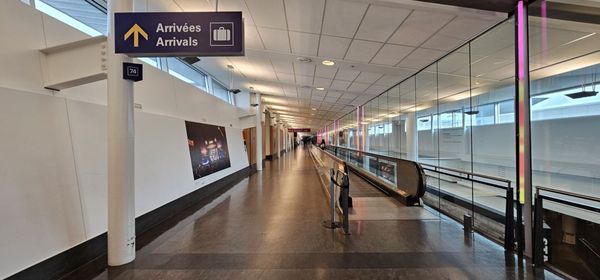 Montréal-Pierre Elliott Trudeau International Airport by null