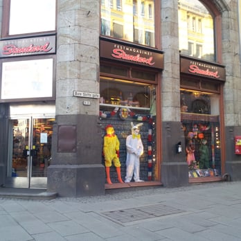 Festmagasinet Standard - Costumes Near Me - Oslo, 03