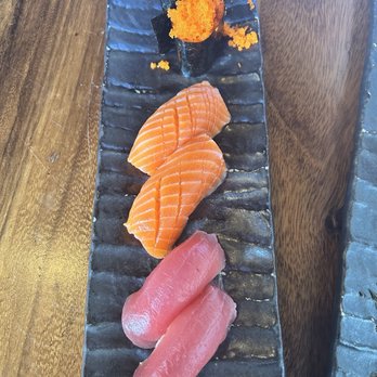 Oao - Sushi Bar & Grill at Wailea - Masago, king salmon, big eye tuna nigiri - Sushi Bars Near Me - Kihei, Hawaii