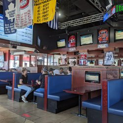 AllStar Wings & Ribs - View of the restaurant