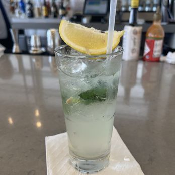Admirals Club - Concourse H/K - Southside Fizz - Airport Lounges Near Me - Chicago, Illinois Admirals Club - Concourse H/K - Southside Fizz - Airport Lounges Near Me - Chicago, Illinois